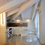 La 4*