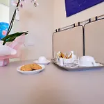 La 4*