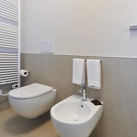 La 4* Novara