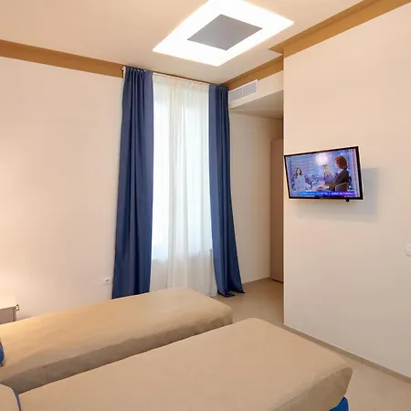 La 4* Новара